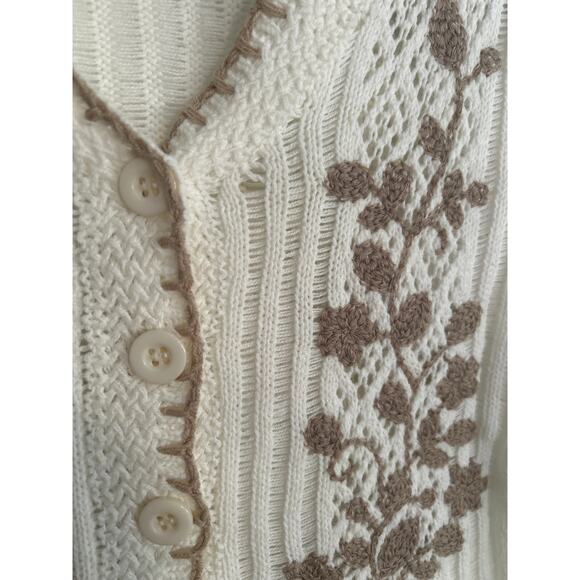 Embroidered Vest with Embroidery - Picture 3 of 3